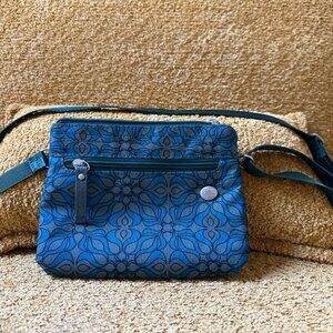 NWOT Haiku Handbag